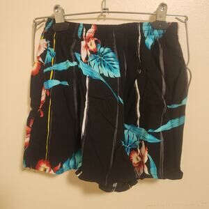 Vintage Woman's D'Amato tropical shorts size large
